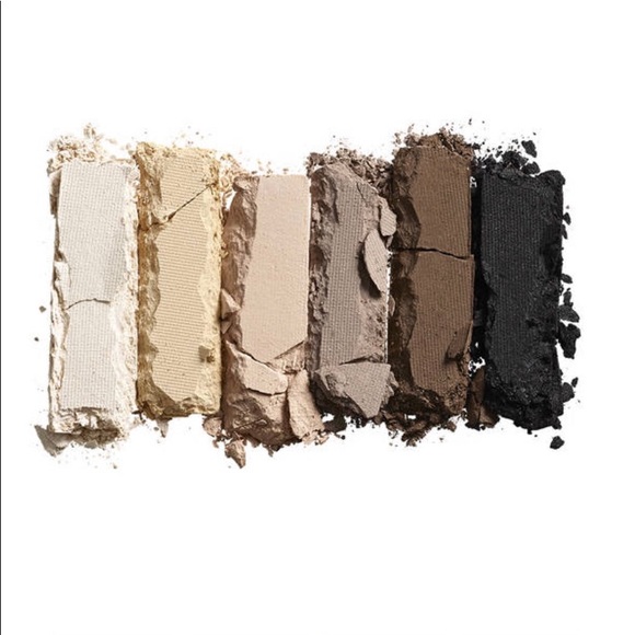 Urban Decay Naked Basics eyeshadow palette - Picture 4 of 8